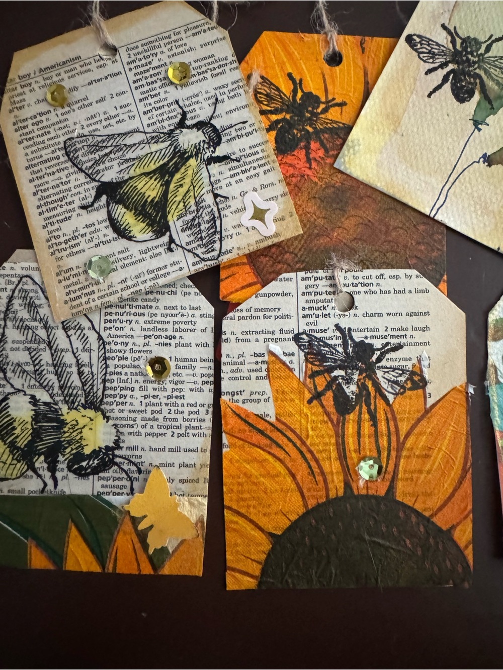 6 Bee and Sunflower Collage hang Tags - Picture 4 of 4